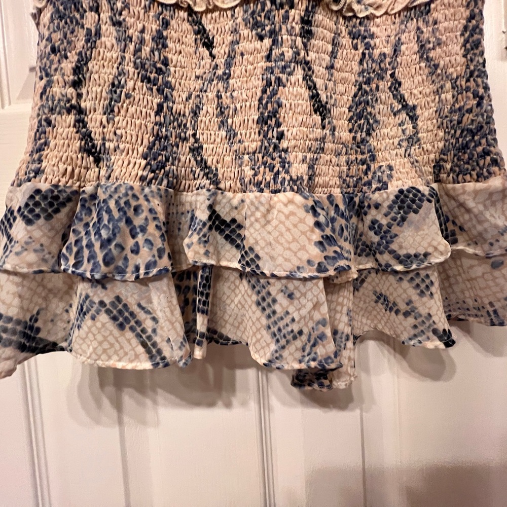 Karlie Rhea Blue & Cream Snake Print Smocked Ruffle Mini Dress, Size M - Picture 8 of 9